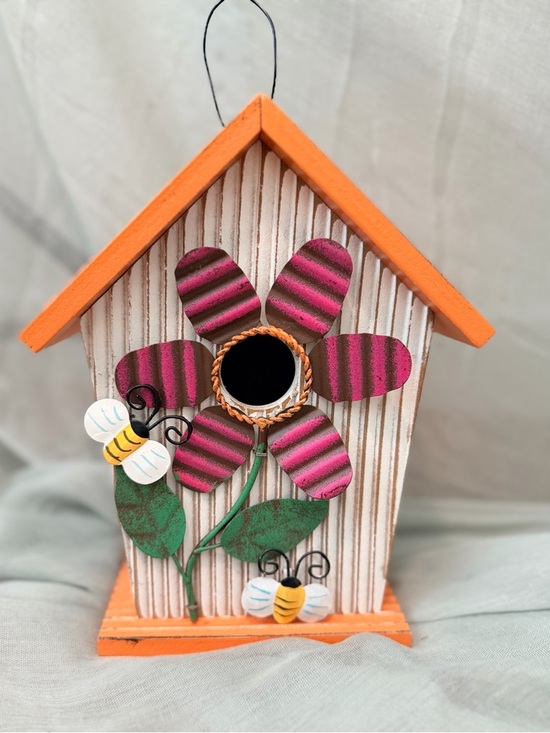 Birdhouse Decor