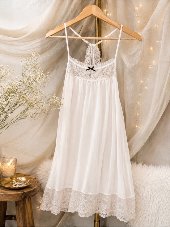 Simply Vera Vera Wang White Lace-Trim Sleep Chemise with Black Bow