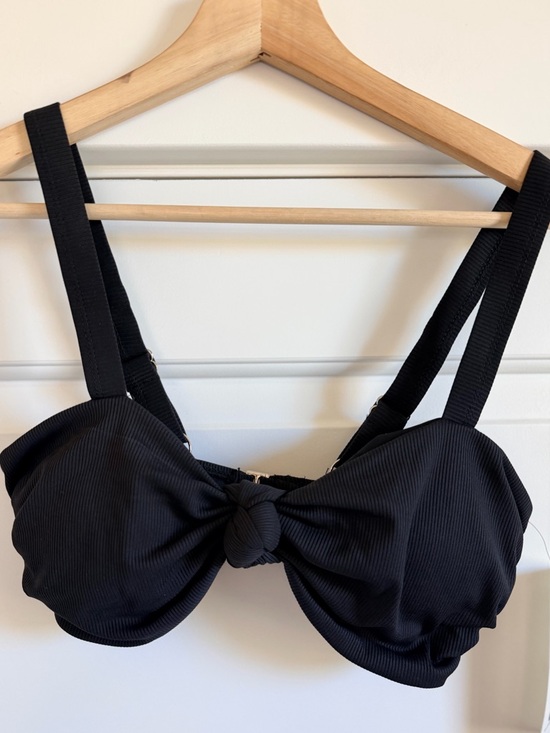 Black Ribbed Knot-Front Bikini Top