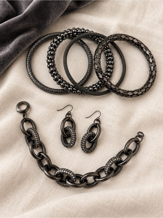 Source Unknown Gunmetal Black Bracelet and Earring Jewelry Set