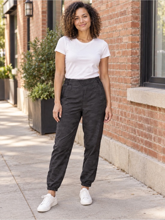 Athleta Black Camo Brooklyn Lined Joggers