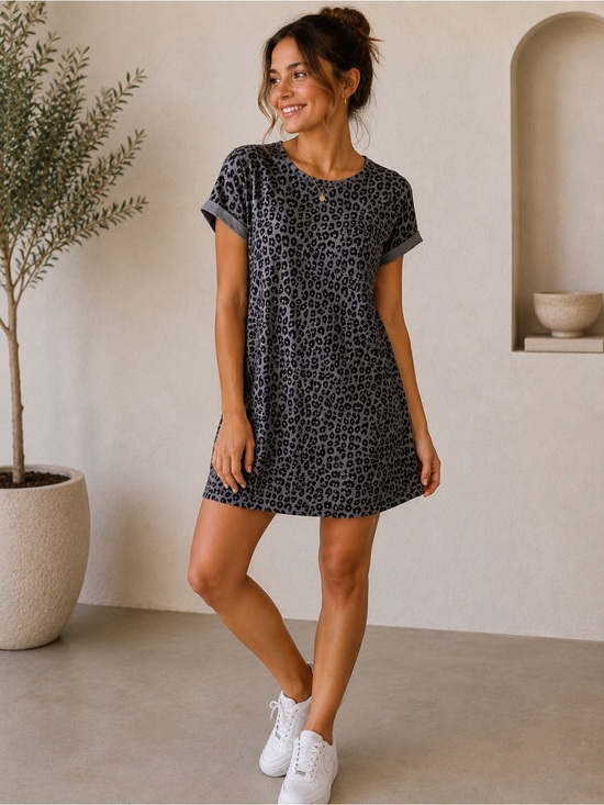 GAP Gray and Black Leopard Print Short Sleeve Dress